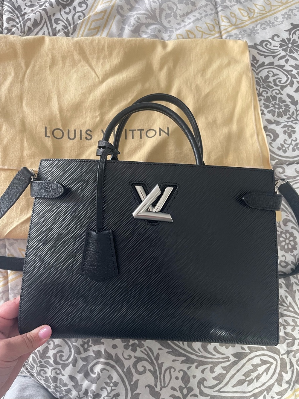 Louis Vuitton Epi twist two way tote bag
